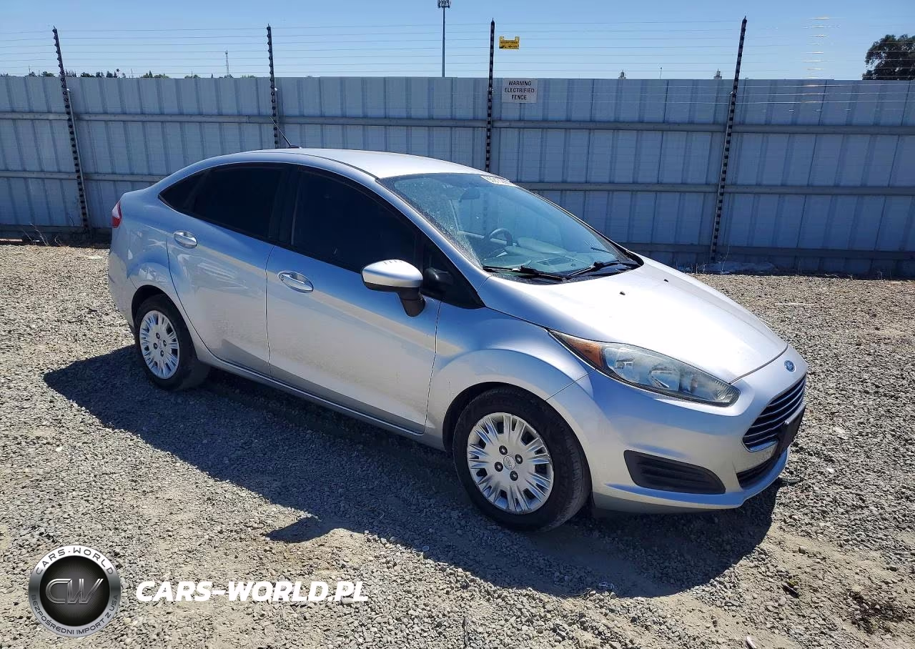 2015 Ford Fiesta S VIN:3FADP4AJ9FM160448 - 4