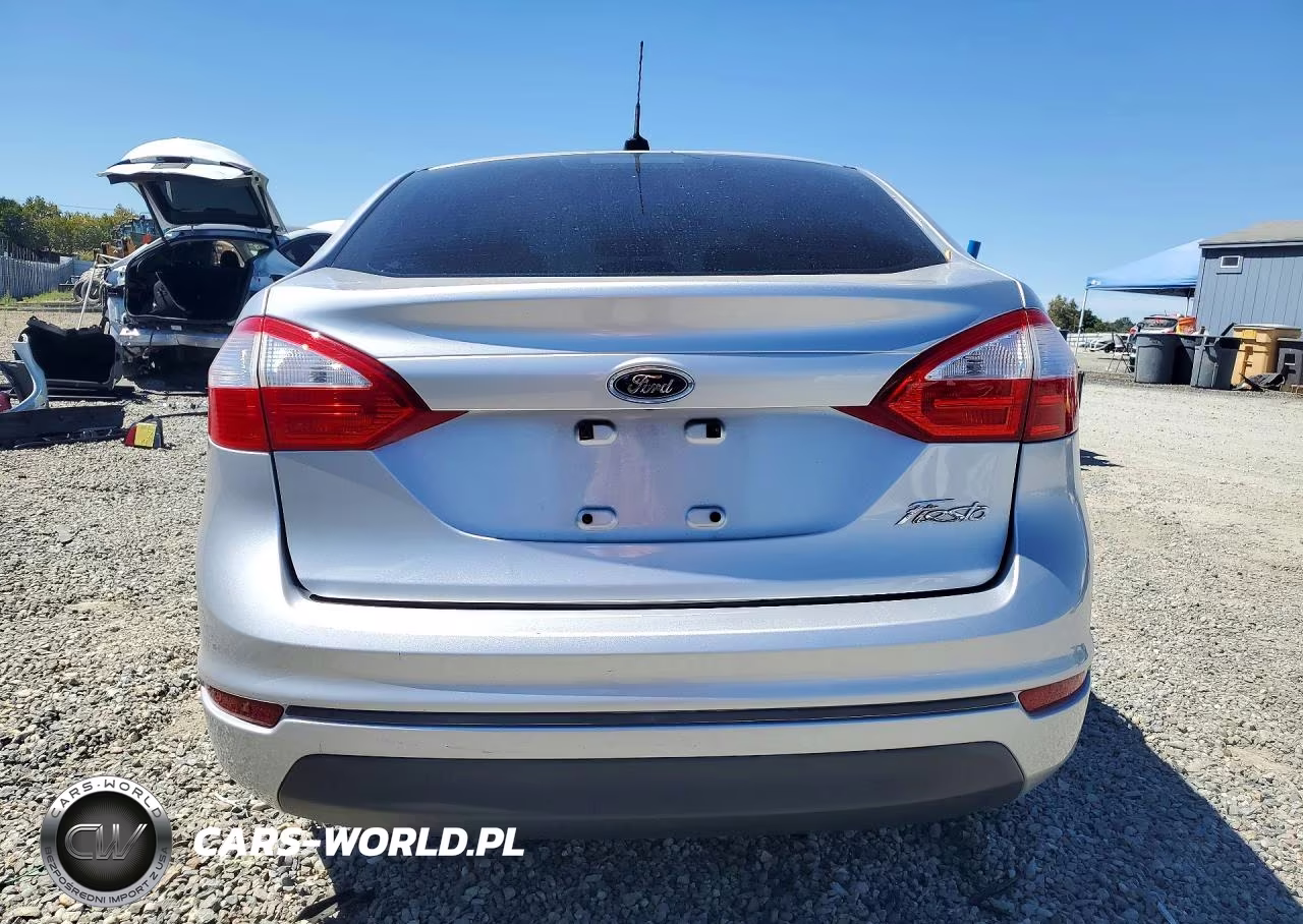 2015 Ford Fiesta S VIN:3FADP4AJ9FM160448 - 6