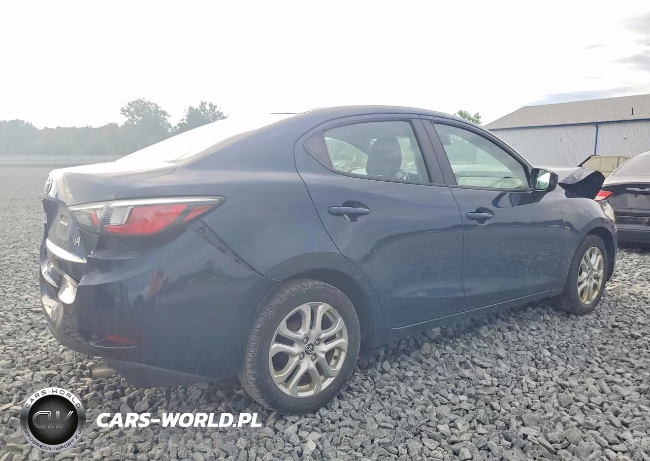 2018 Toyota Yaris Ia Base VIN:3MYDLBYV2JY310910 - 3