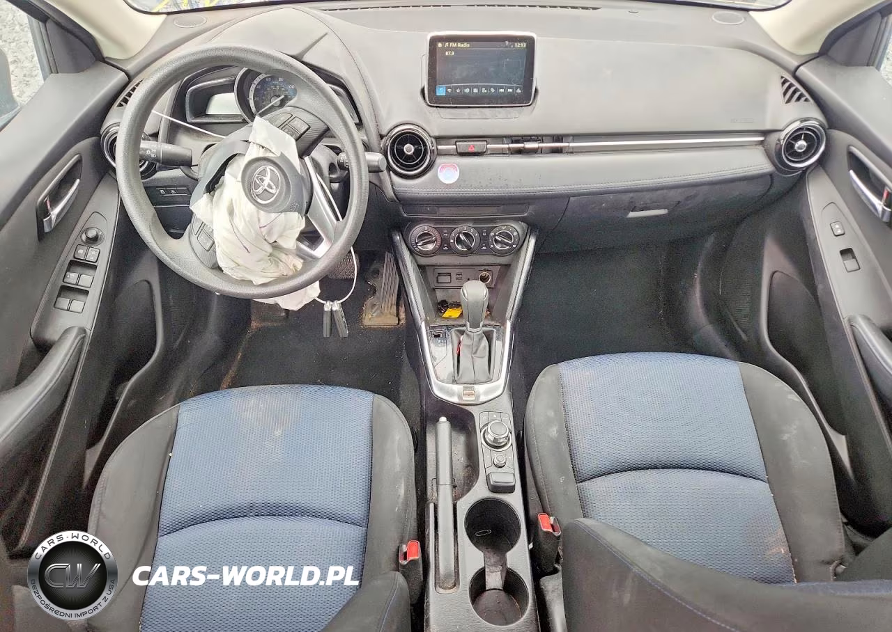 2018 Toyota Yaris Ia Base VIN:3MYDLBYV2JY310910 - 8