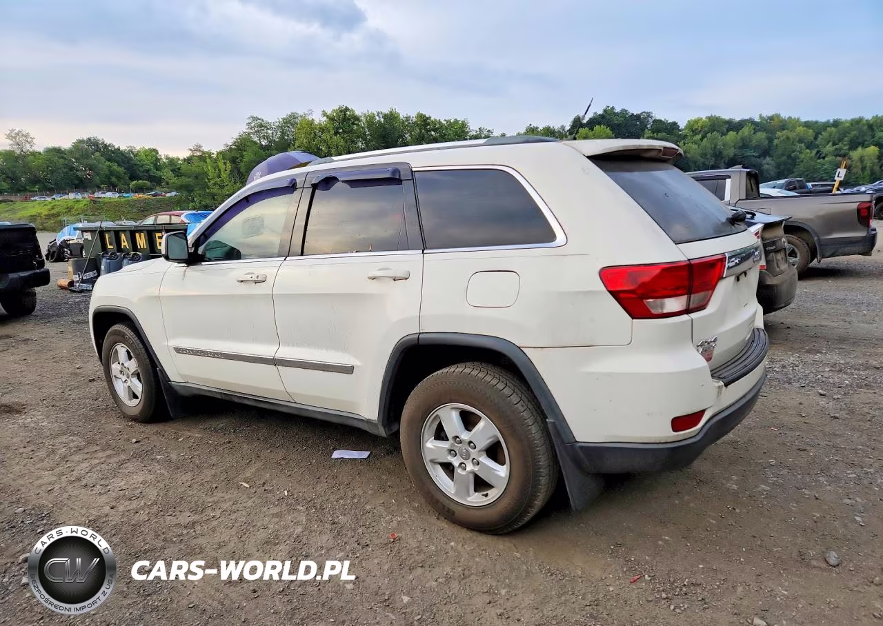2011 Jeep Grand Cherokee Laredo VIN:1J4RR4GG3BC576295 - 2