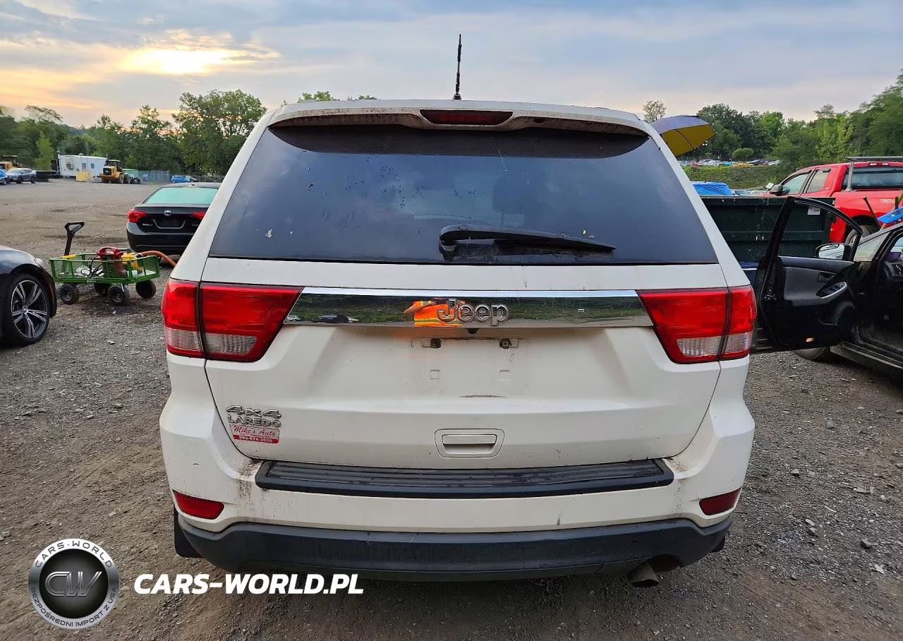 2011 Jeep Grand Cherokee Laredo VIN:1J4RR4GG3BC576295 - 6