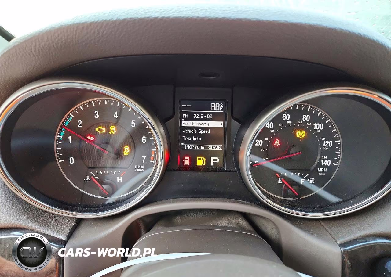 2011 Jeep Grand Cherokee Laredo VIN:1J4RR4GG3BC576295 - 9