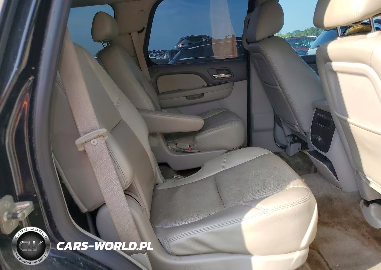 2010 Chevrolet Tahoe C1500 Ltz VIN:1GNUCCE06AR152159 - 11