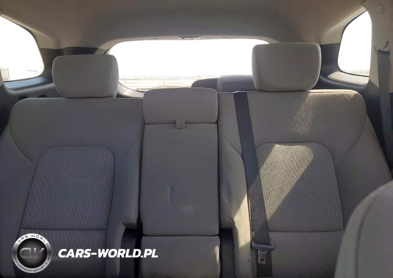 2017 Hyundai Santa Fe Se VIN:KM8SM4HF0HU192503 - 10