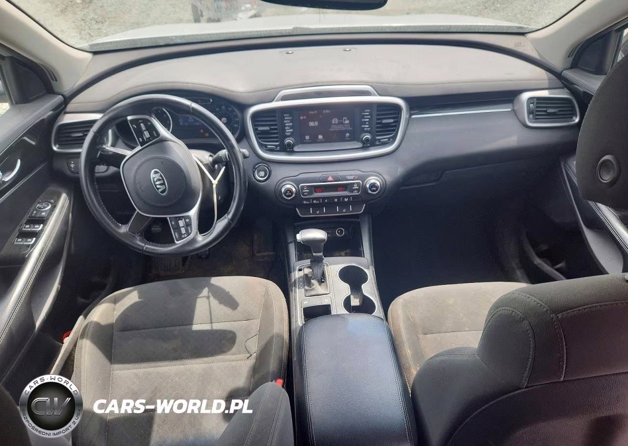 2020 Kia Sorento S VIN:5XYPG4A55LG710232 - 8