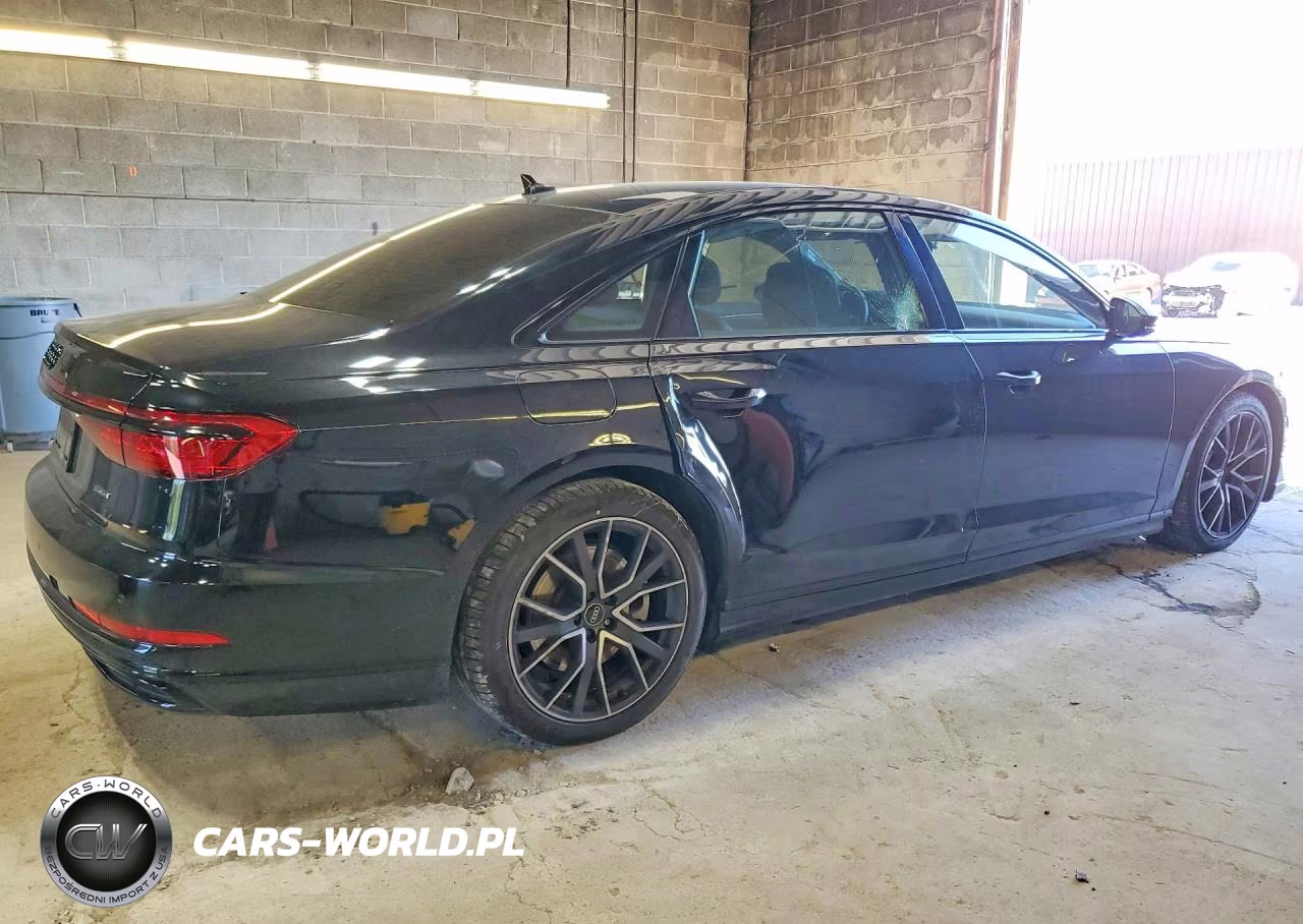 2021 Audi A8 L VIN:WAU8DAF82MN017589 - 3