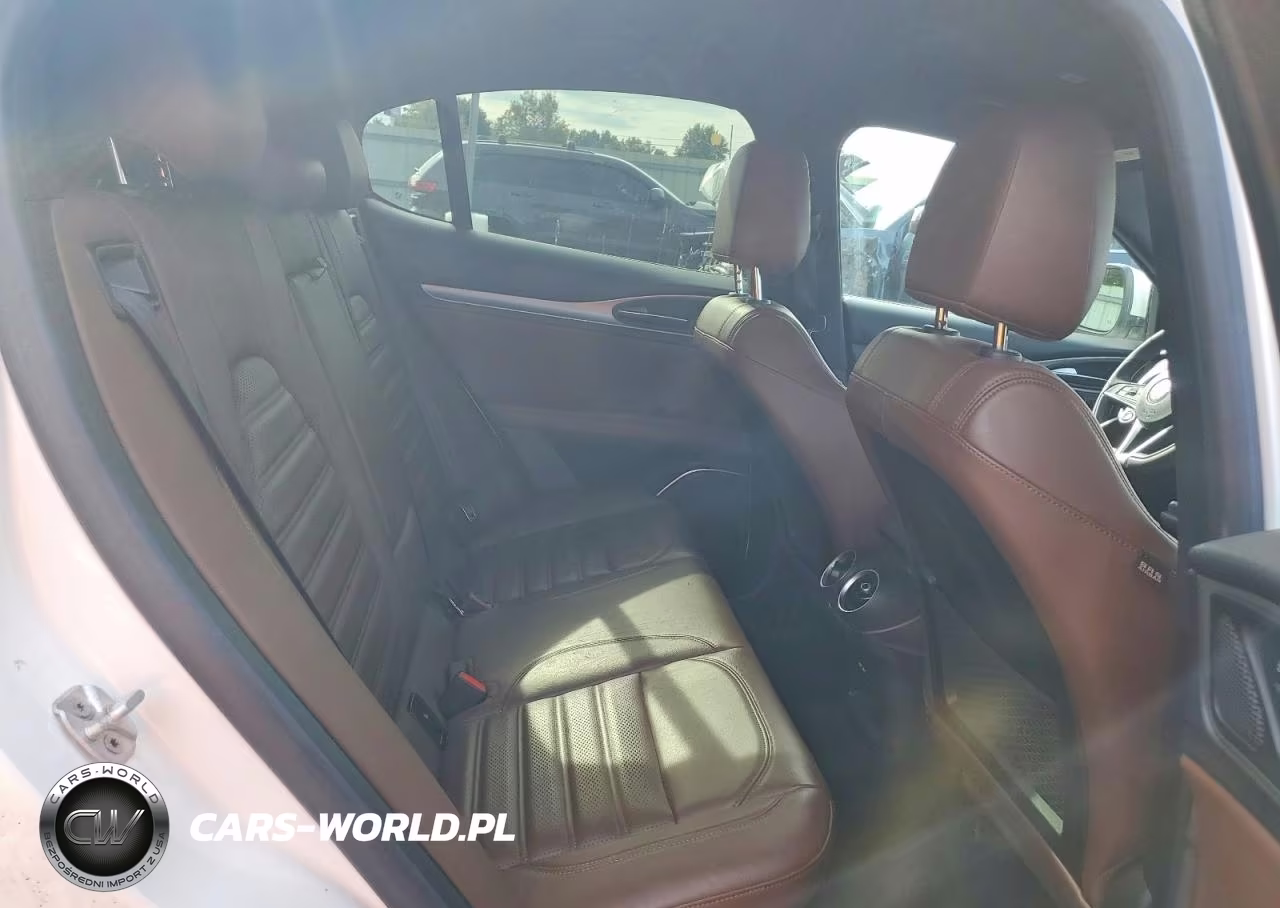 2019 Alfa Romeo Stelvio Ti VIN:ZASPAKBN7K7C29566 - 11