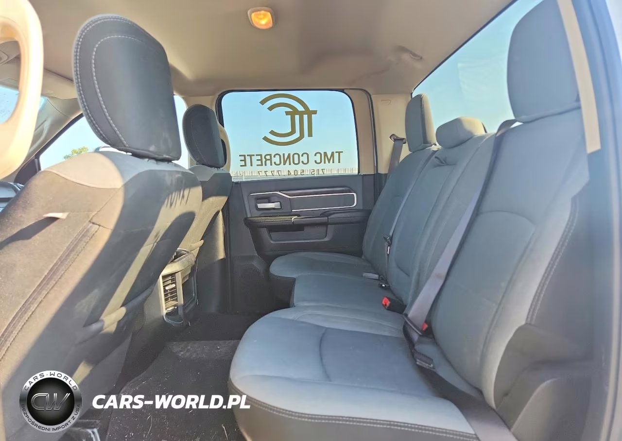 2019 Ram 2500 Big Horn VIN:3C6UR5DJ6KG700117 - 10