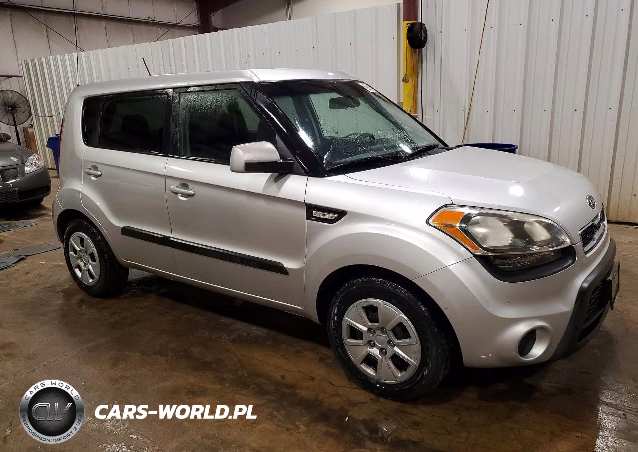 2012 Kia Soul Base VIN:KNDJT2A52C7435812 - 4