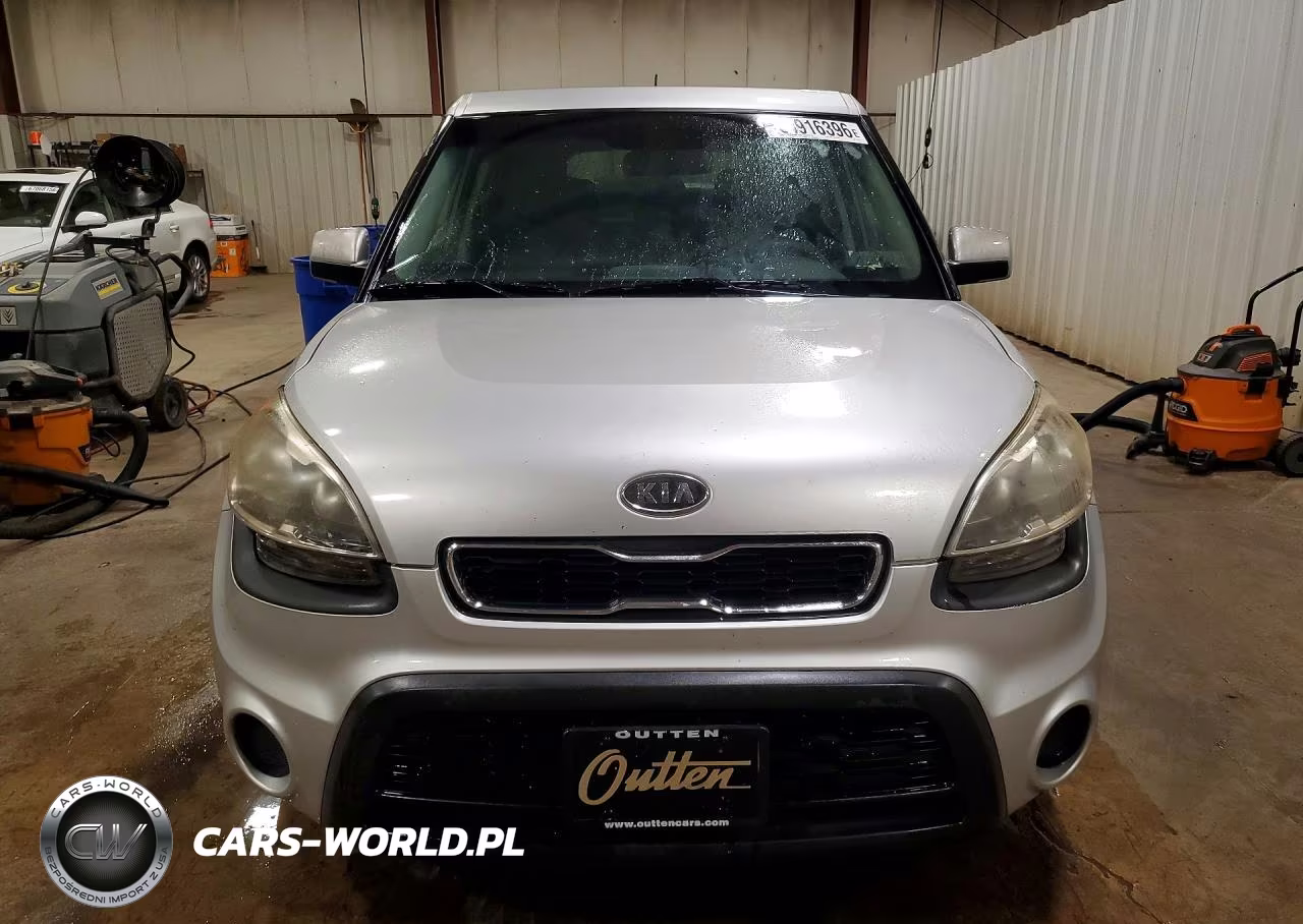 2012 Kia Soul Base VIN:KNDJT2A52C7435812 - 5