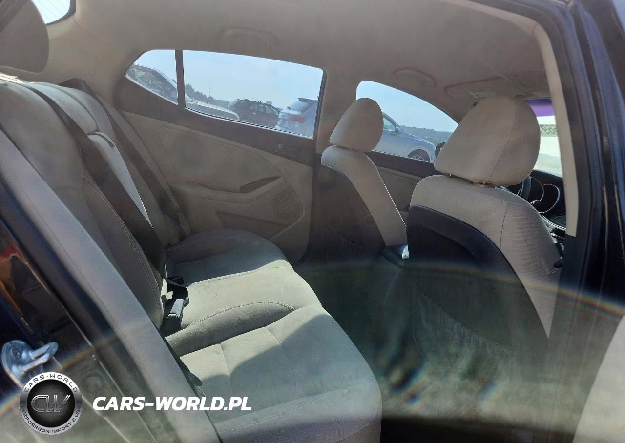 2015 Kia Optima Lx VIN:5XXGM4A77FG442089 - 10