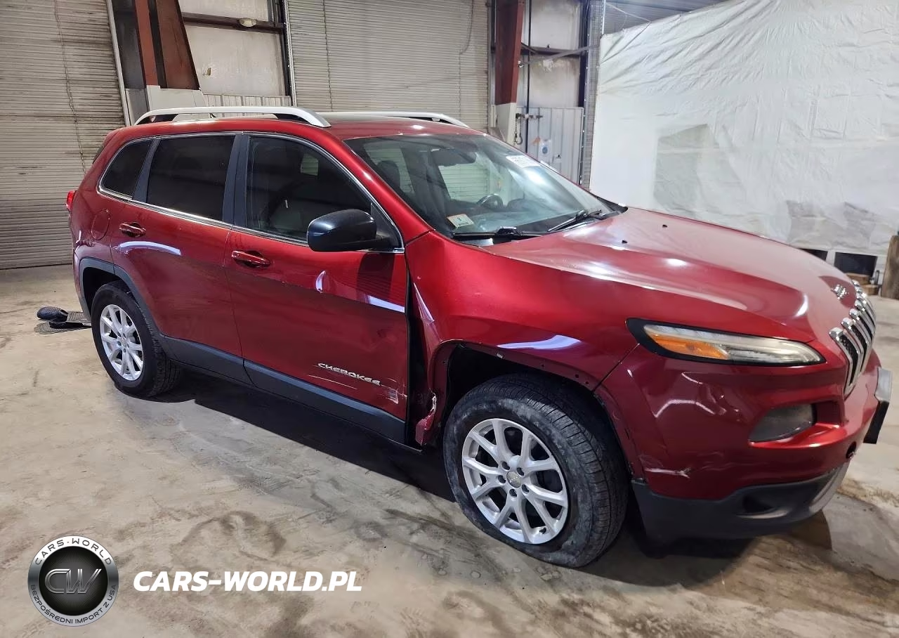 2014 Jeep Cherokee Latitude VIN:1C4PJMCS9EW226445 - 4