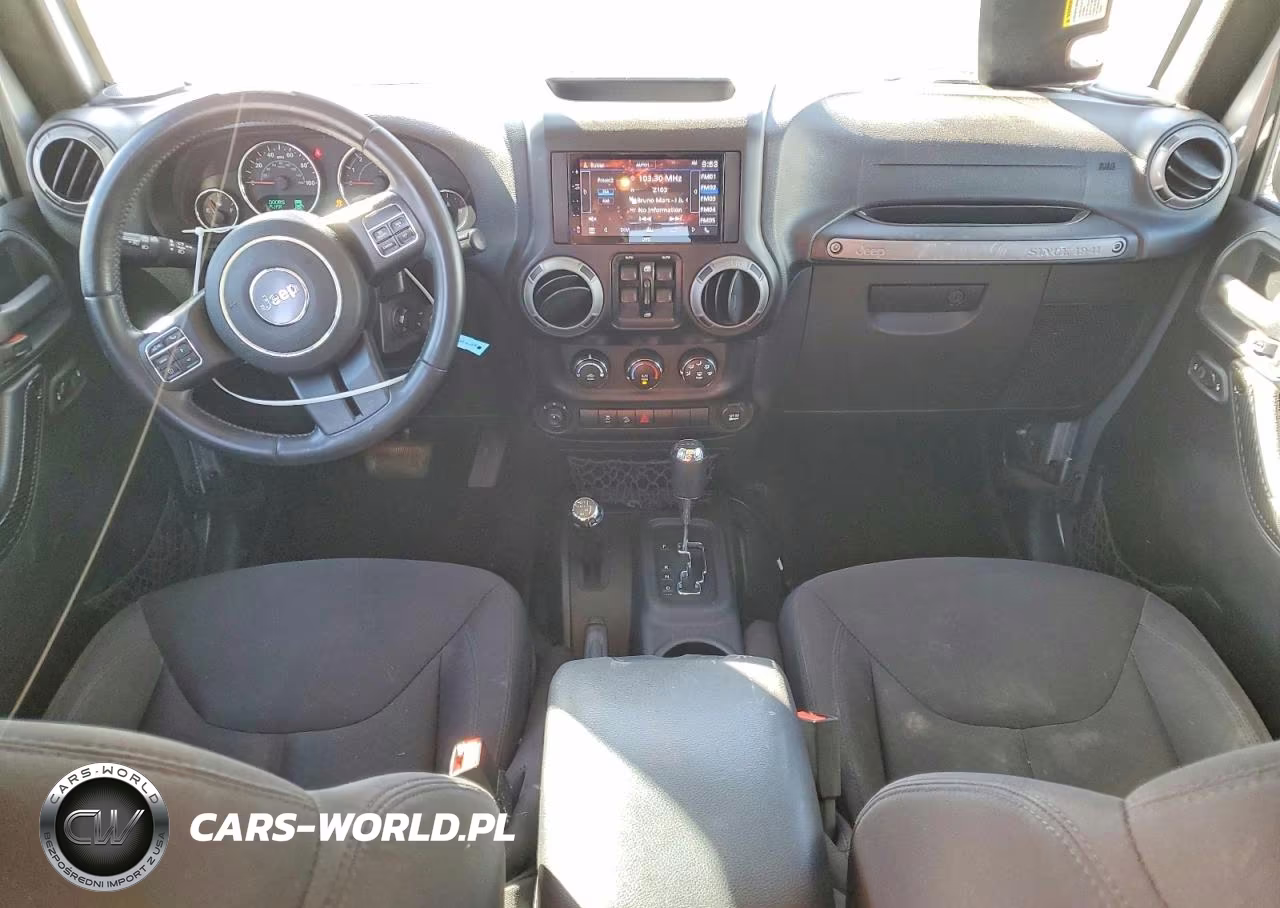 2015 Jeep Wrangler Unlimited Sport VIN:1C4BJWDG0FL501624 - 8