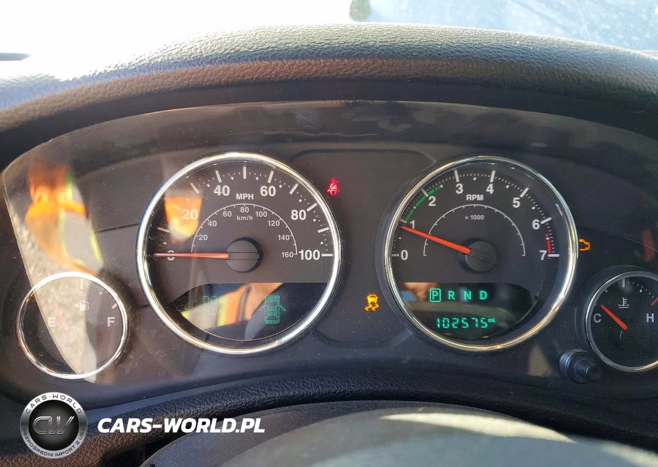 2015 Jeep Wrangler Unlimited Sport VIN:1C4BJWDG0FL501624 - 9
