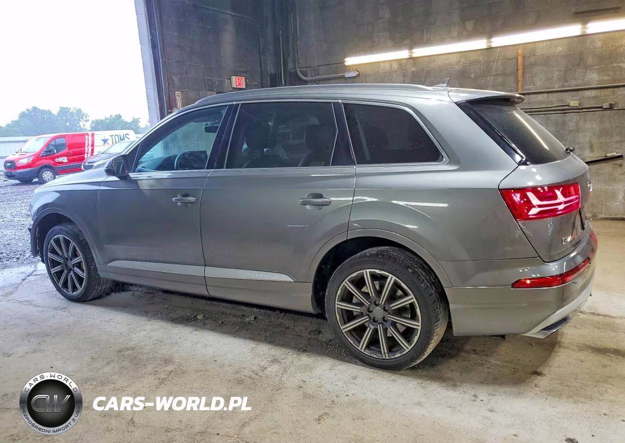 2017 Audi Q7 Premium Plus VIN:WA1LAAF73HD004529 - 2