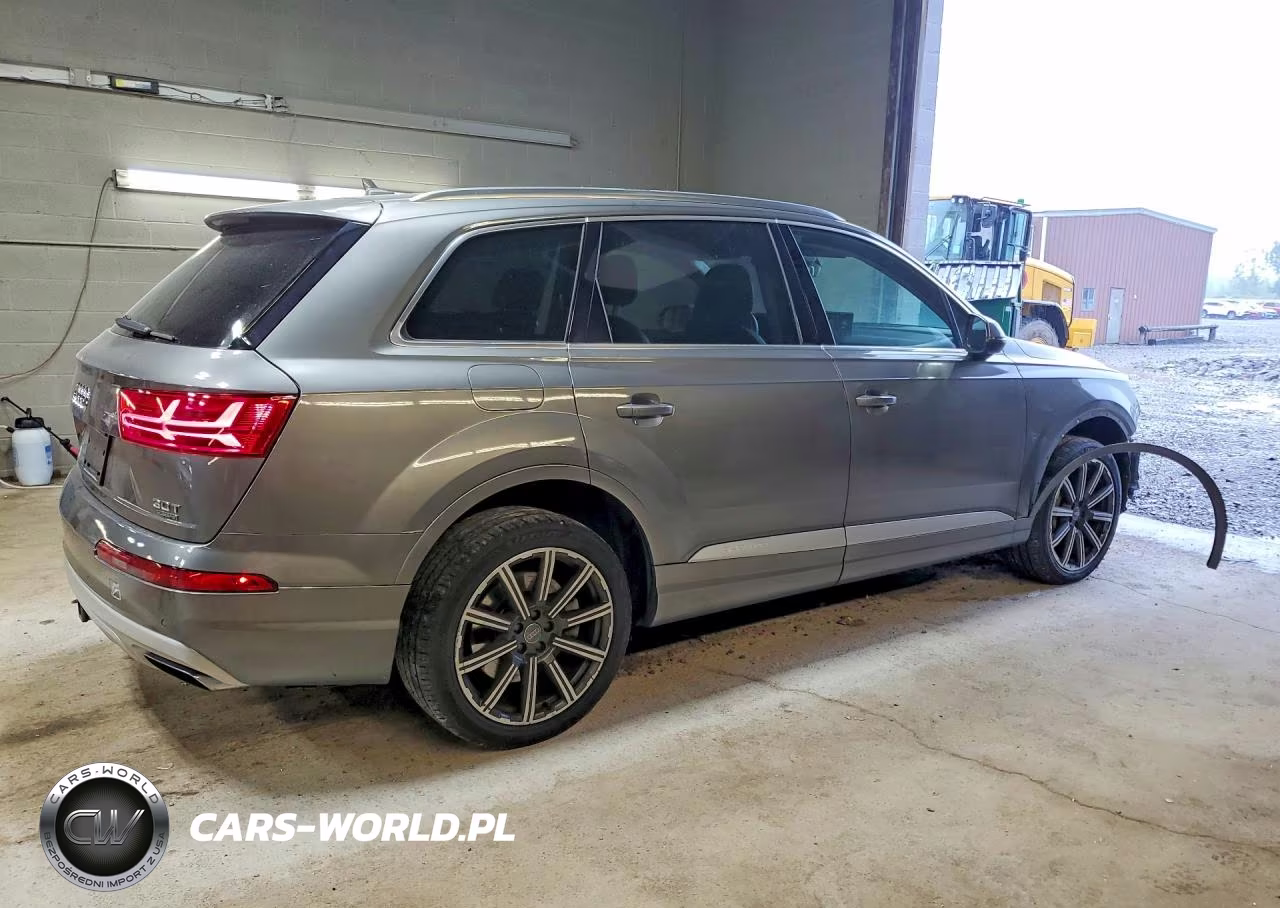 2017 Audi Q7 Premium Plus VIN:WA1LAAF73HD004529 - 3