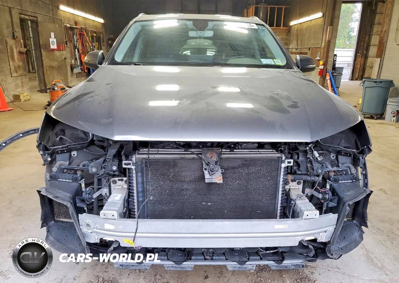 2017 Audi Q7 Premium Plus VIN:WA1LAAF73HD004529 - 5