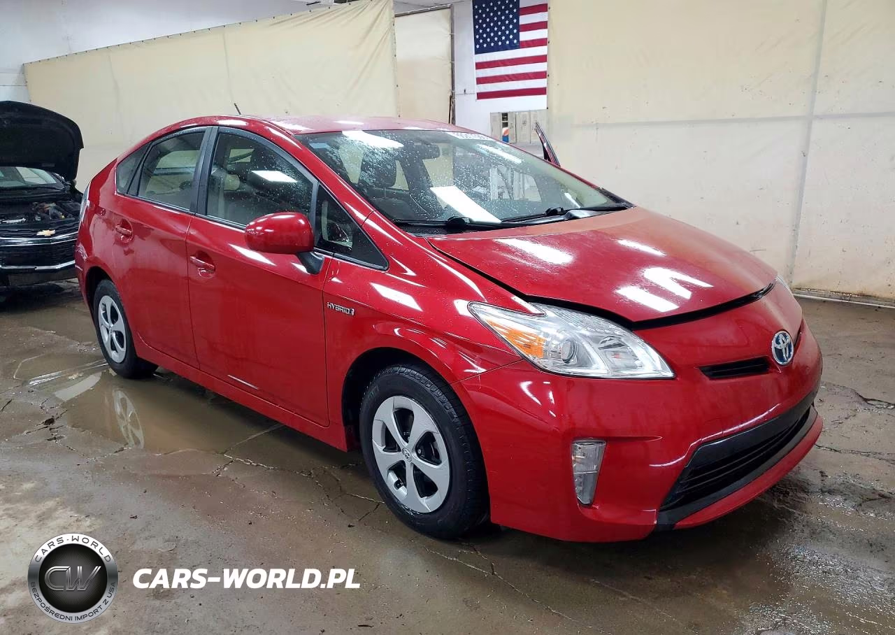 2013 Toyota Prius Two VIN:JTDKN3DU8D5669487 - 4