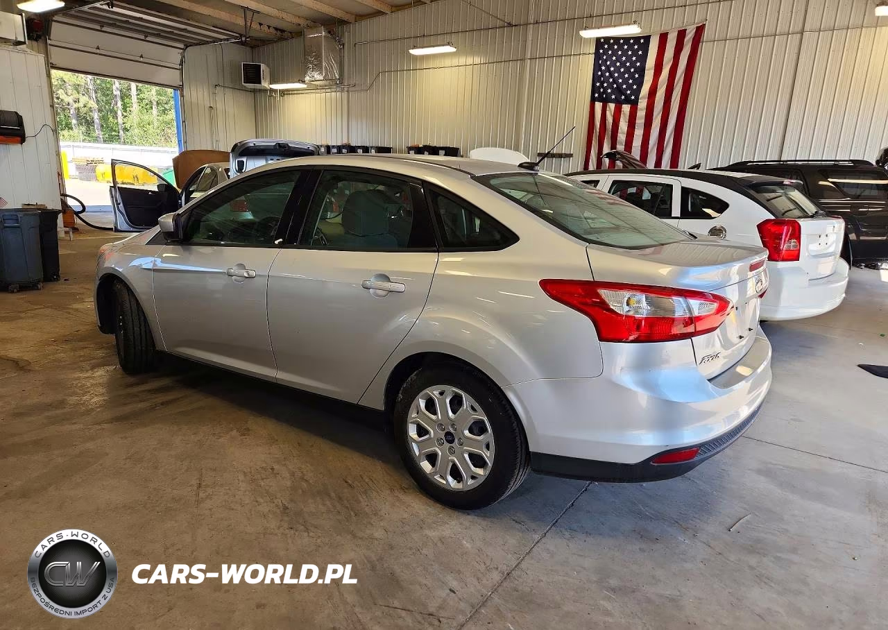 2012 Ford Focus Se VIN:1FAHP3F24CL424380 - 2
