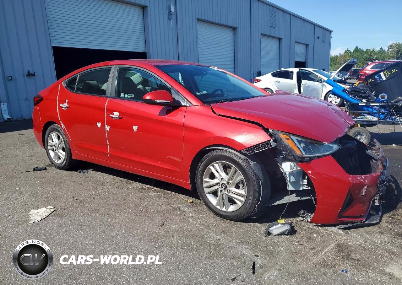 2019 Hyundai Elantra Sel VIN:5NPD84LF2KH458128 - 4