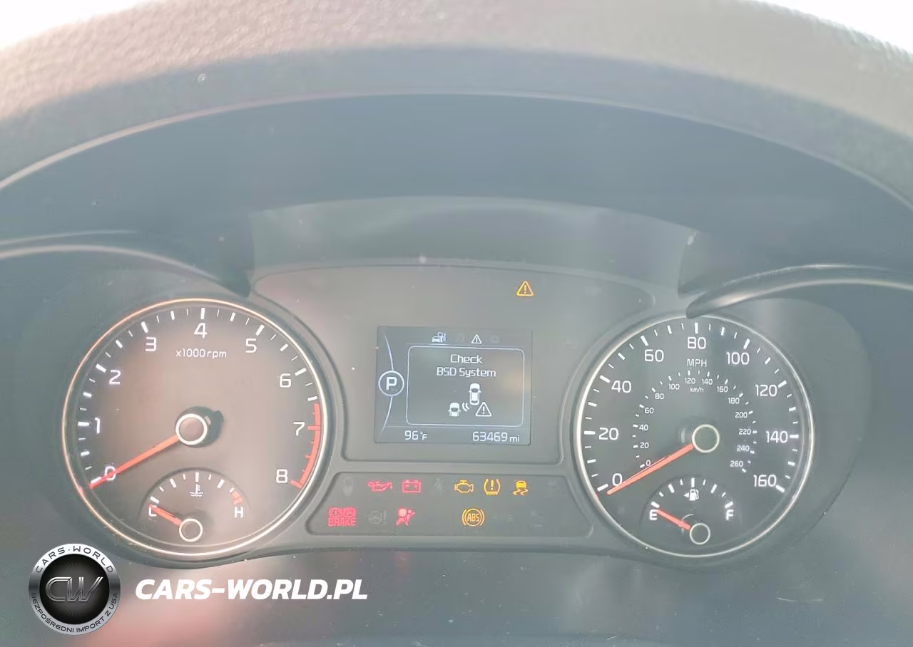 2018 Kia Optima Lx VIN:5XXGT4L37JG252508 - 9