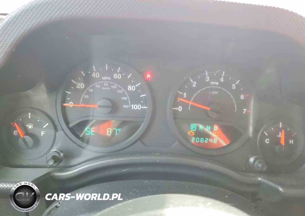 2008 Jeep Wrangler Unlimited X VIN:1J4GA39158L636278 - 9