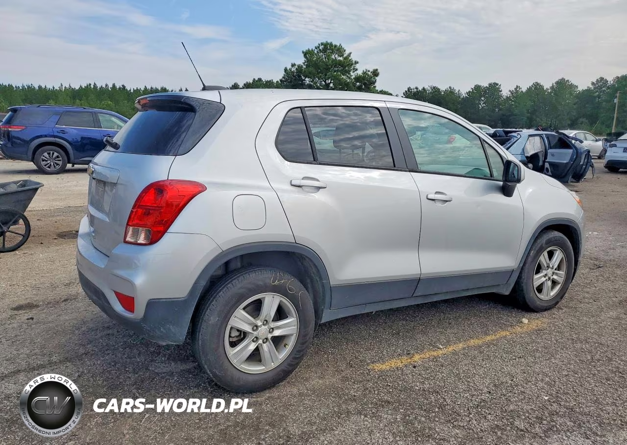 2022 Chevrolet Trax Ls VIN:KL7CJNSM9NB510234 - 3