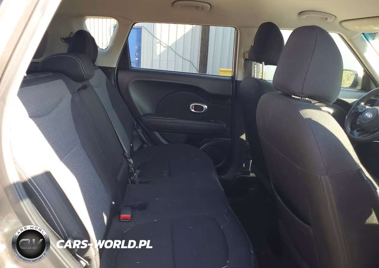 2017 Kia Soul + VIN:KNDJP3A58H7444273 - 10