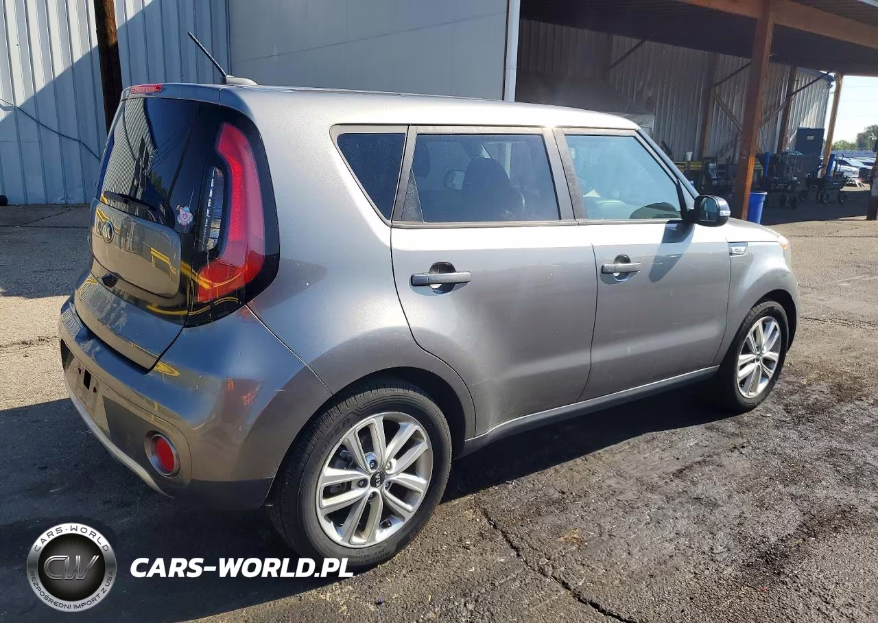 2017 Kia Soul + VIN:KNDJP3A58H7444273 - 3
