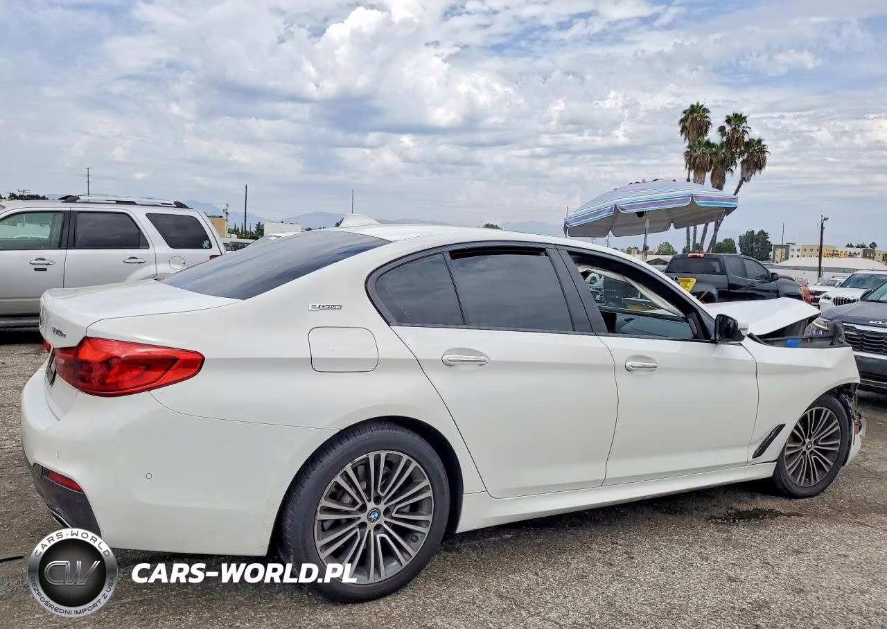 2018 BMW 530E VIN:WBAJA9C52JB250176 - 3