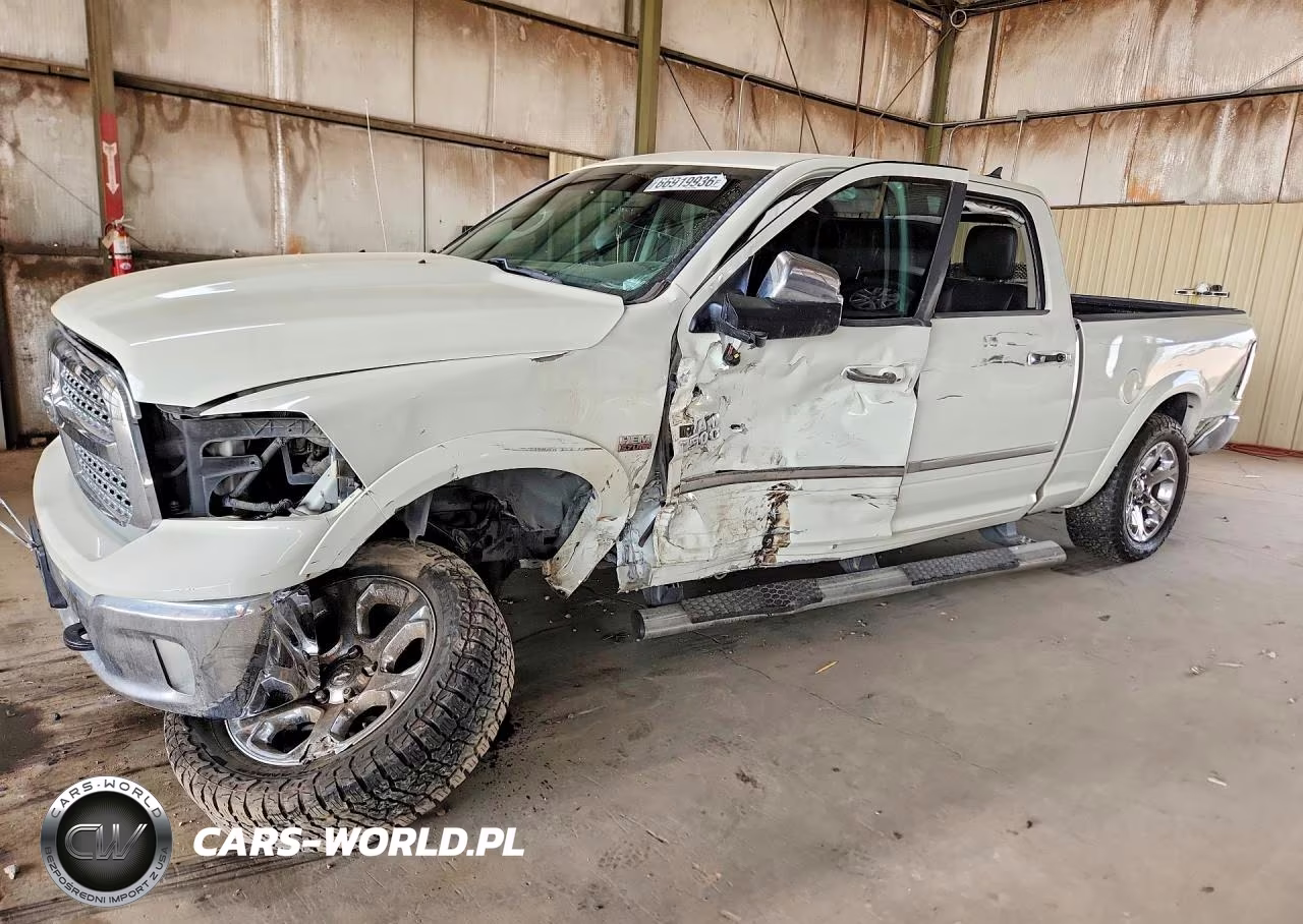 2016 Ram 1500 Laramie VIN:1C6RR7VTXGS323258 - 1