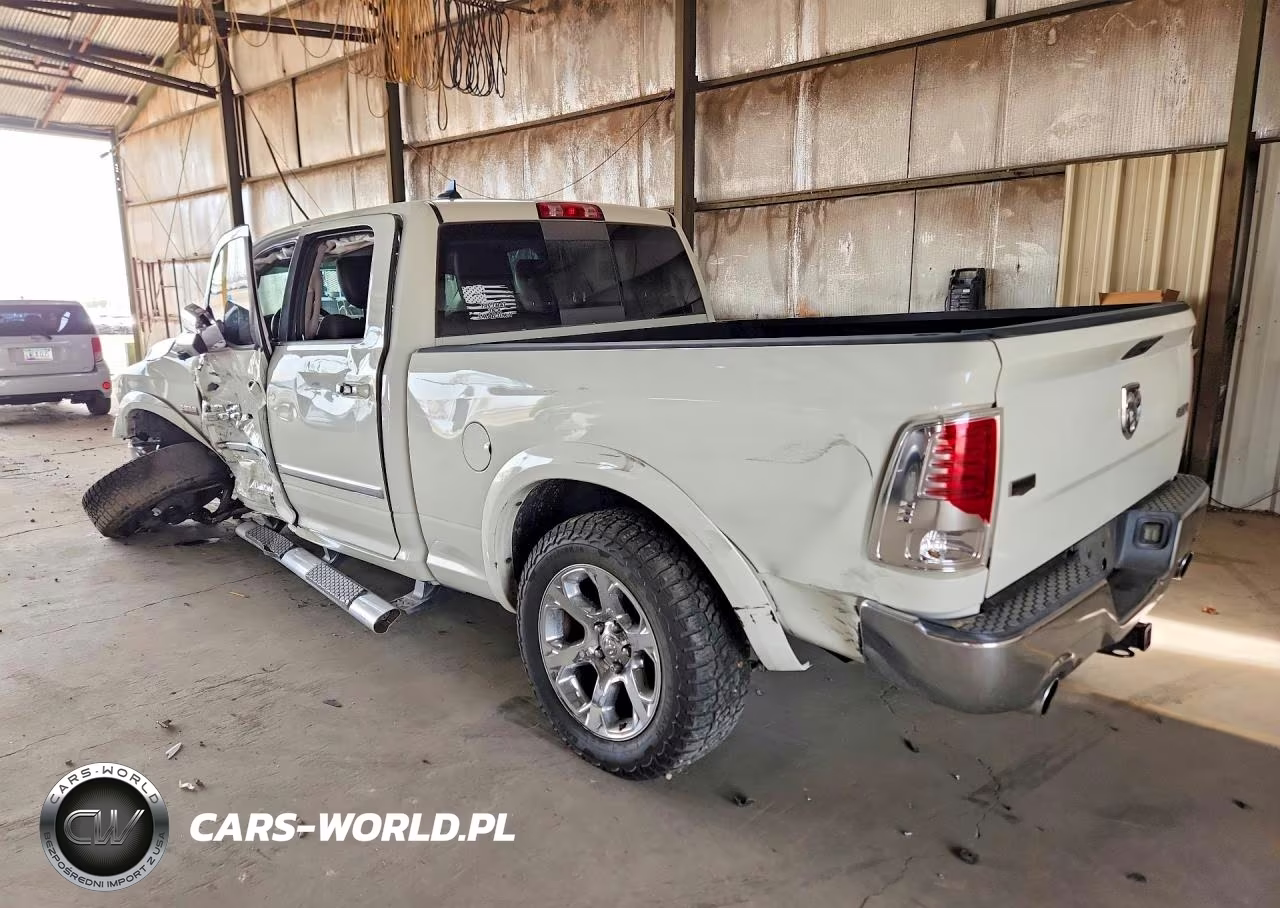 2016 Ram 1500 Laramie VIN:1C6RR7VTXGS323258 - 2