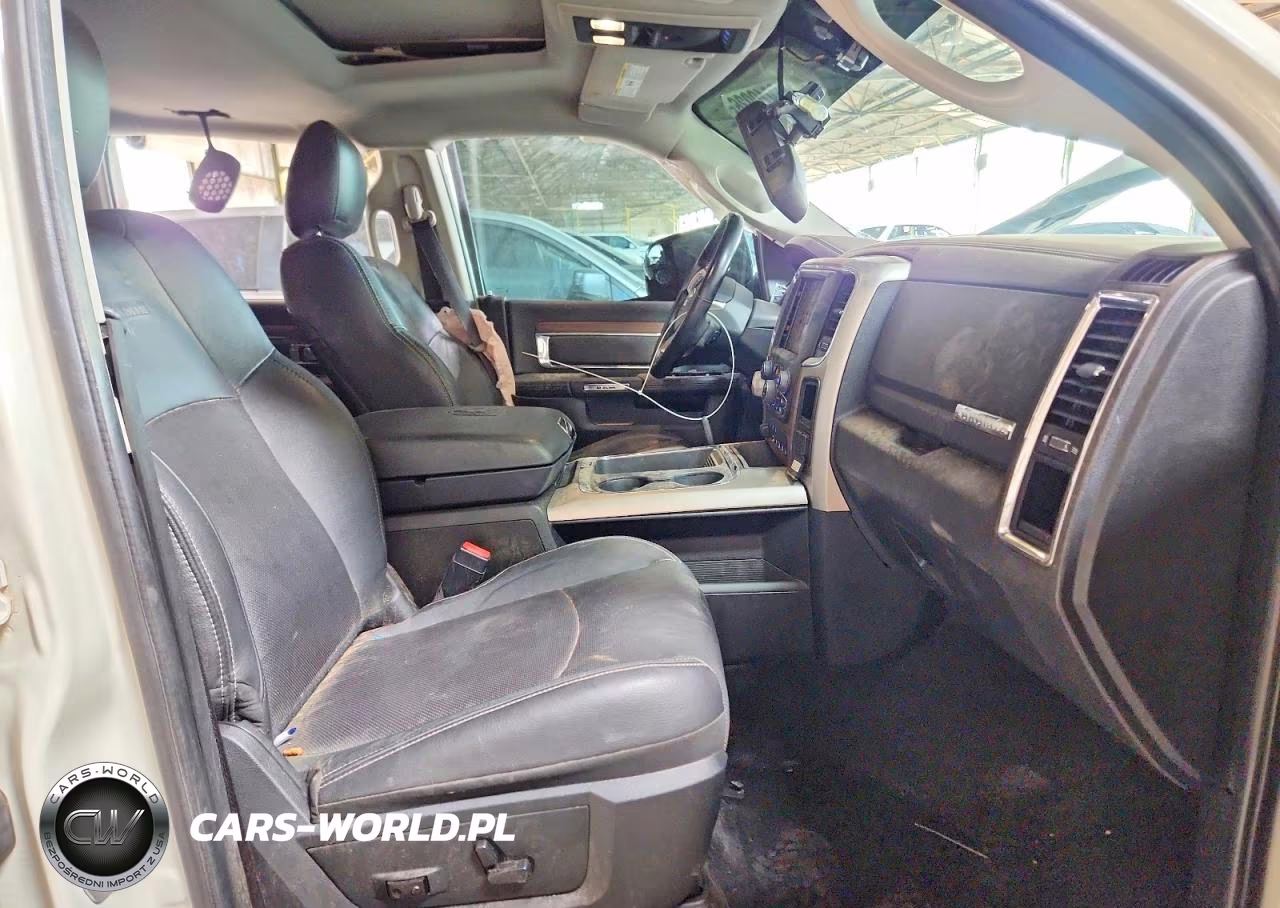 2016 Ram 1500 Laramie VIN:1C6RR7VTXGS323258 - 7