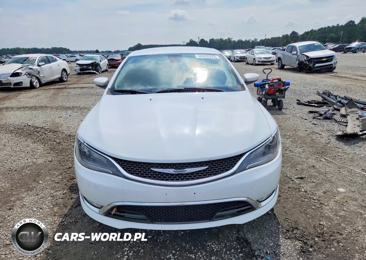 2015 Chrysler 200 C VIN:1C3CCCCG2FN572850 - 5