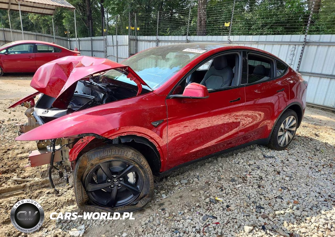 2026 Tesla Model Y – zdjęcie 1 z 13