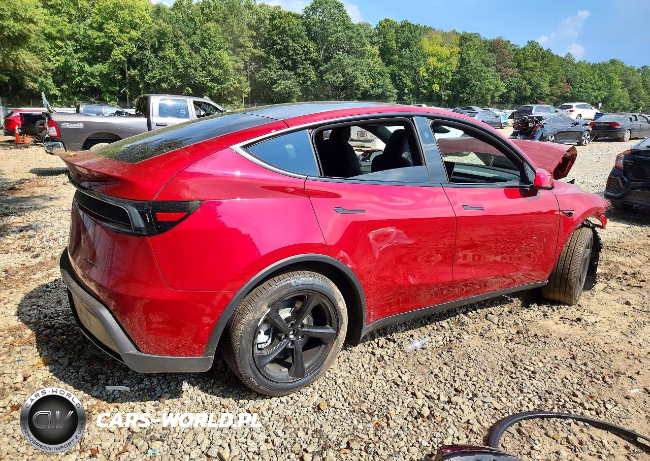 2026 Tesla Model Y VIN:7SAYGDEE0TA741085 - 3