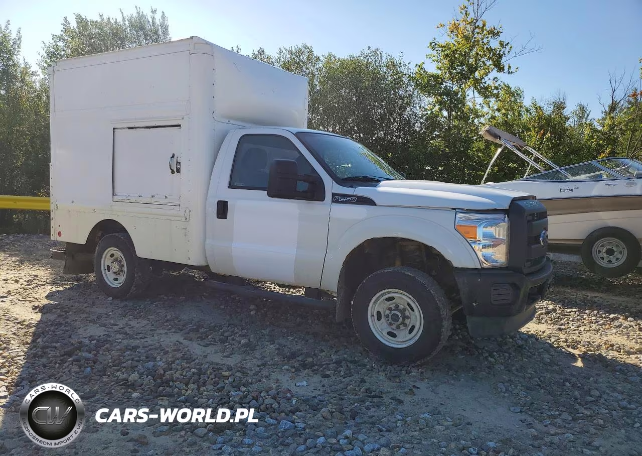 2015 Ford F250 Super Duty Box Truck VIN:1FDBF2B65FED21561 - 4