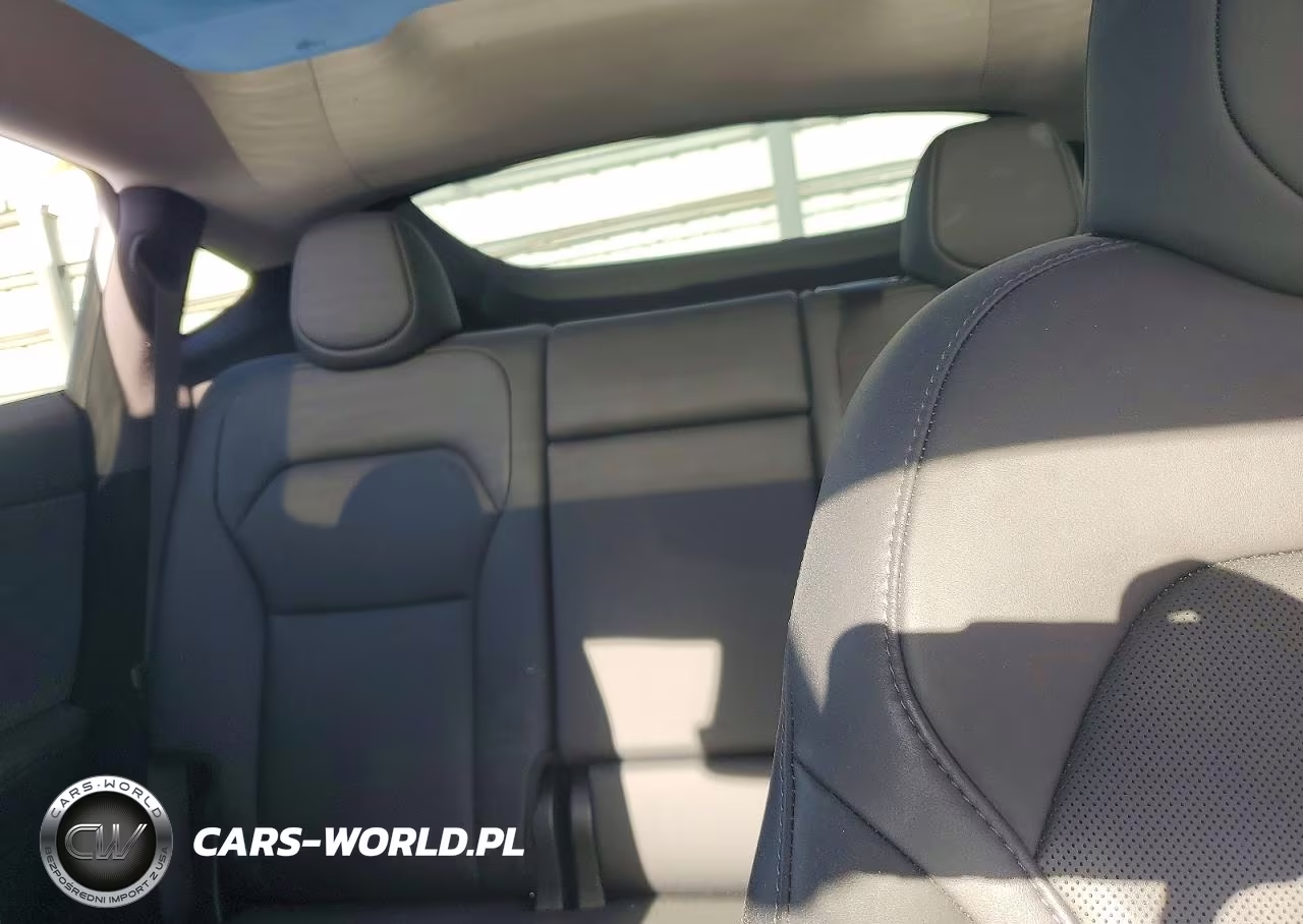 2026 Tesla Model Y VIN:7SAYGDED1TF527488 - 10