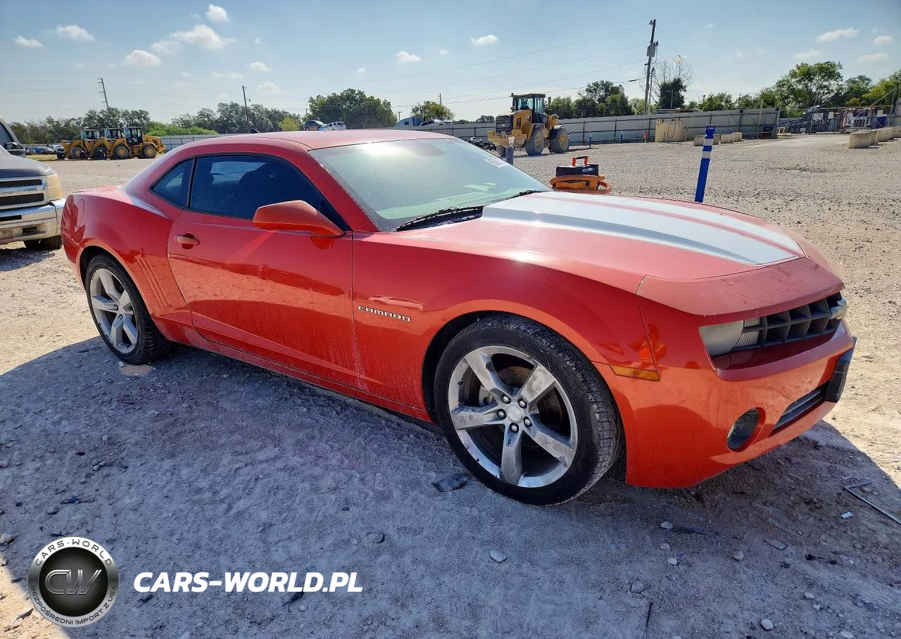 2011 Chevrolet Camaro Lt VIN:2G1FB1ED6B9170452 - 4