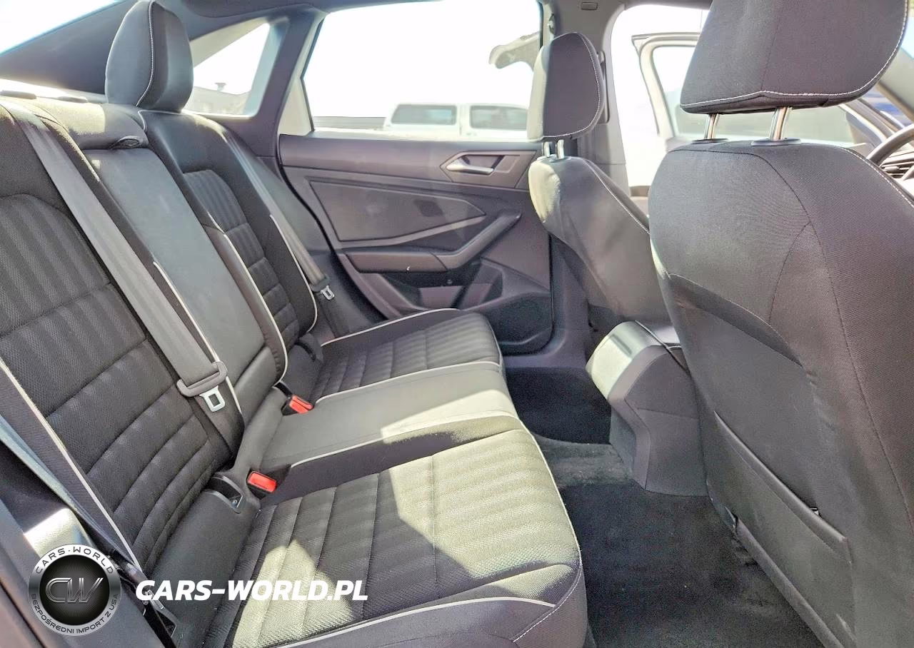 2024 Volkswagen Jetta Sport VIN:3VWAM7BU4RM008997 - 10