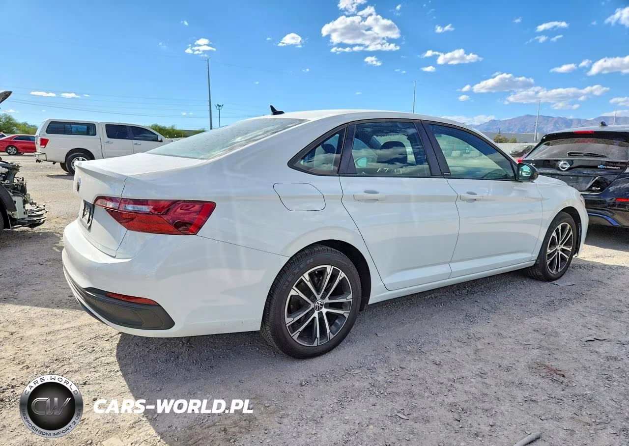 2024 Volkswagen Jetta Sport VIN:3VWAM7BU4RM008997 - 3