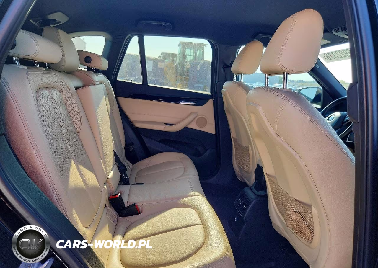 2018 BMW X1 xDrive28I VIN:WBXHT3C38J5F91772 - 11