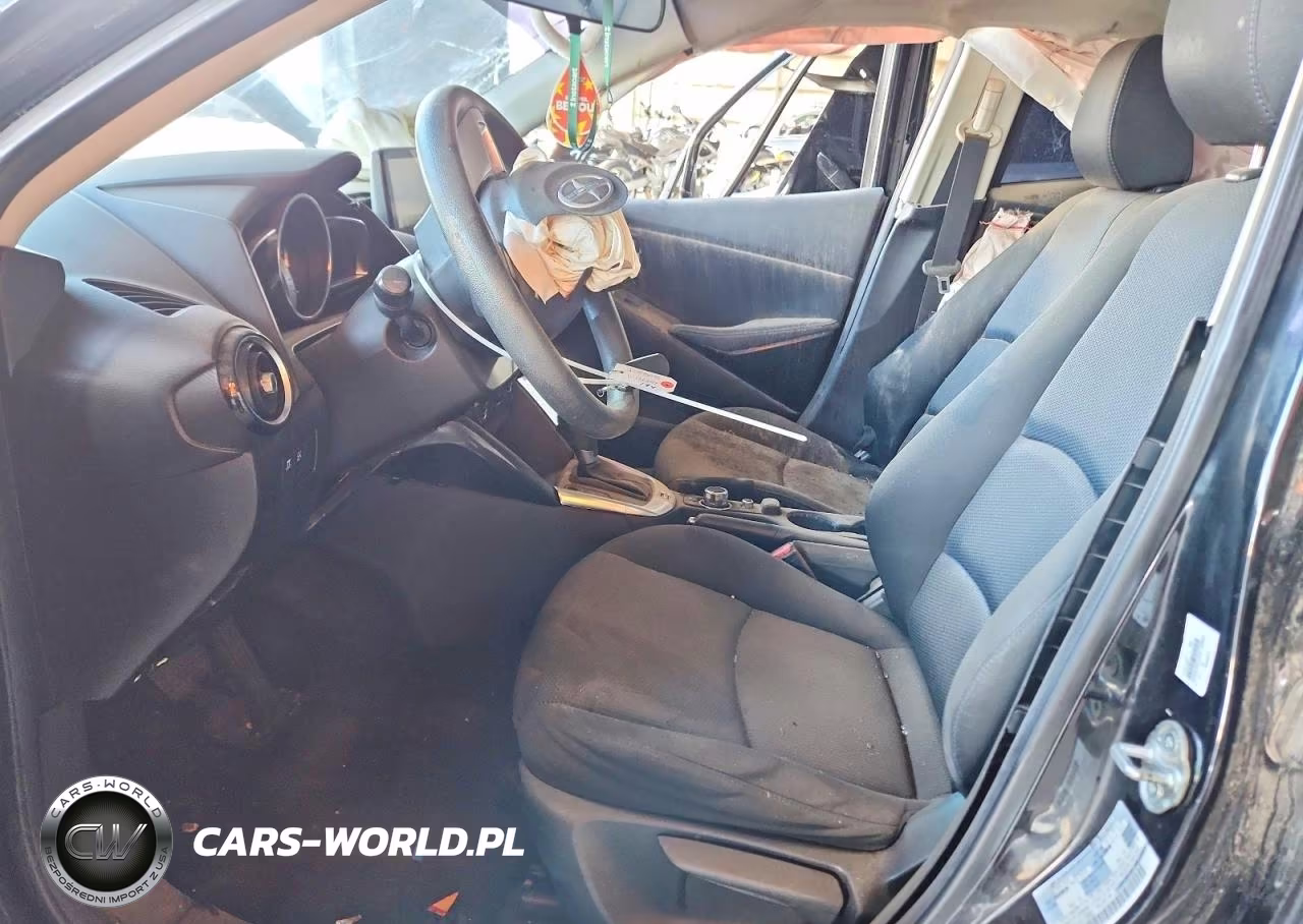 2016 Scion Ia Base VIN:3MYDLBZVXGY136897 - 7