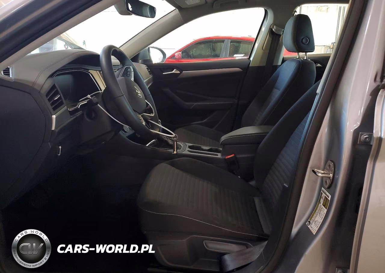 2024 Volkswagen Jetta S VIN:3VW5M7BU5RM082415 - 7