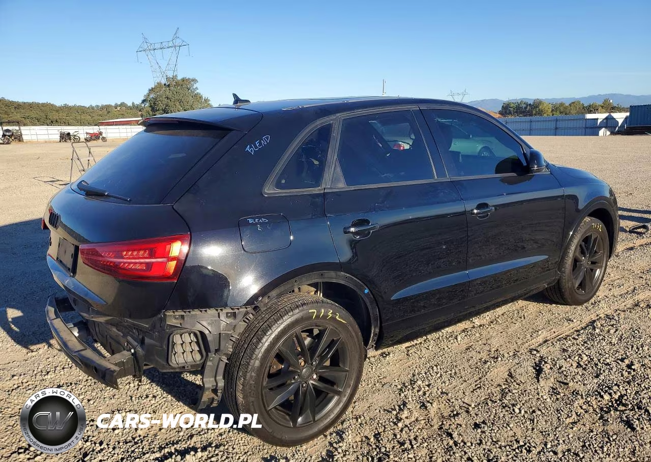 2017 Audi Q3 Premium VIN:WA1BCCFS6HR017428 - 3