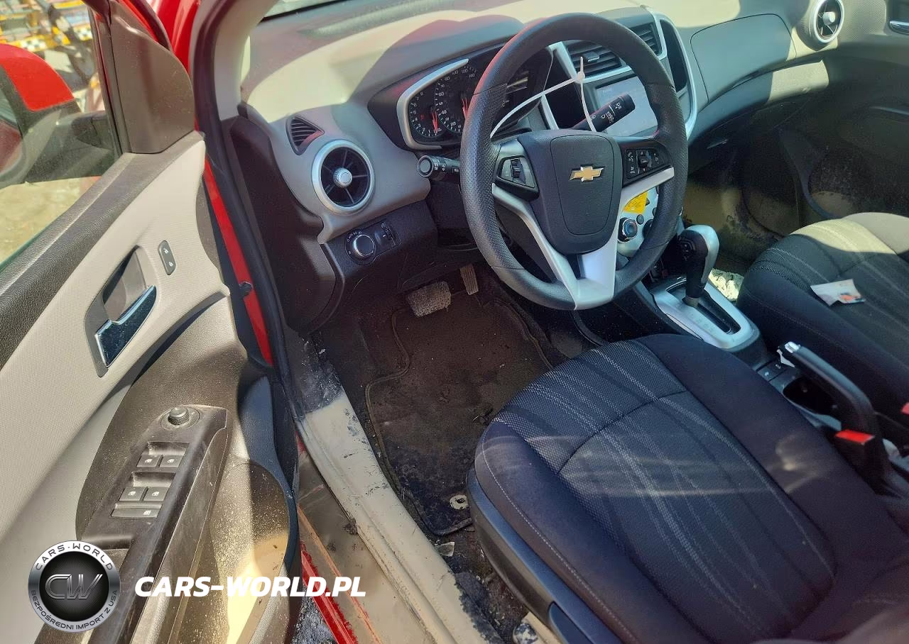 2020 Chevrolet Sonic Lt VIN:1G1JD5SB9L4134676 - 8