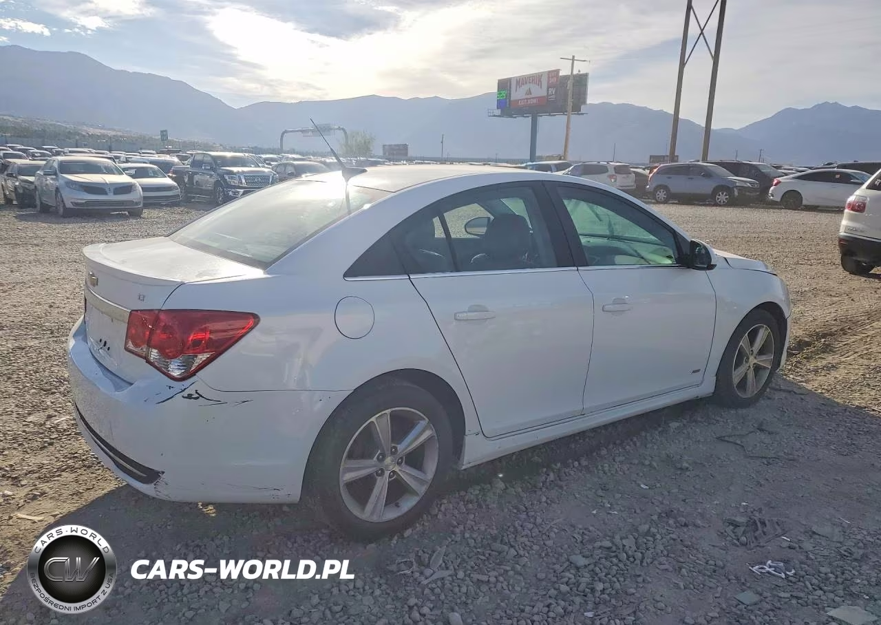 2014 Chevrolet Cruze Lt VIN:1G1PE5SB6E7289582 - 3