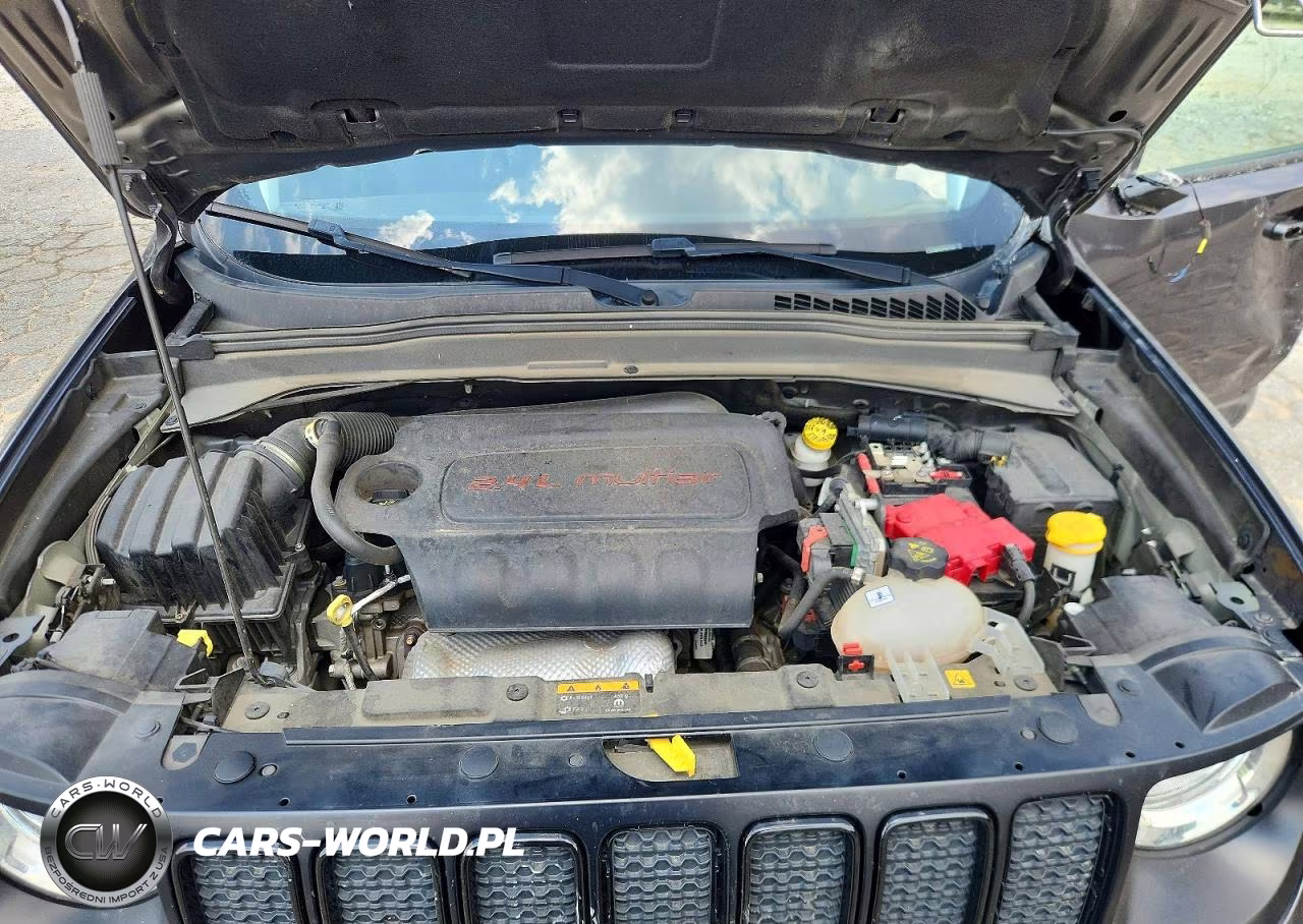2020 Jeep Renegade Latitude VIN:ZACNJABB5LPL47763 - 11