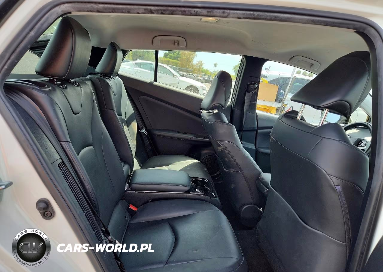 2019 Toyota Prius Prime Premium VIN:JTDKARFP9K3113168 - 10